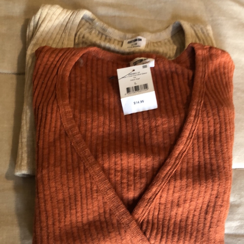 (2) Cotton :on Tonya V  Top